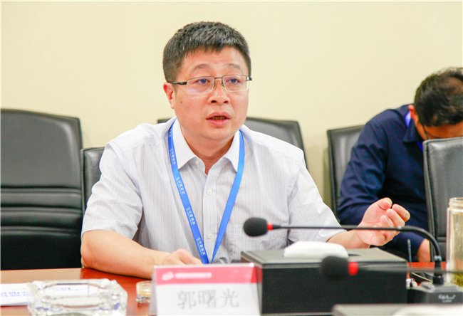 中国铁路昆明局集团有限公司副总经理曾卫东到物流公司座谈交流